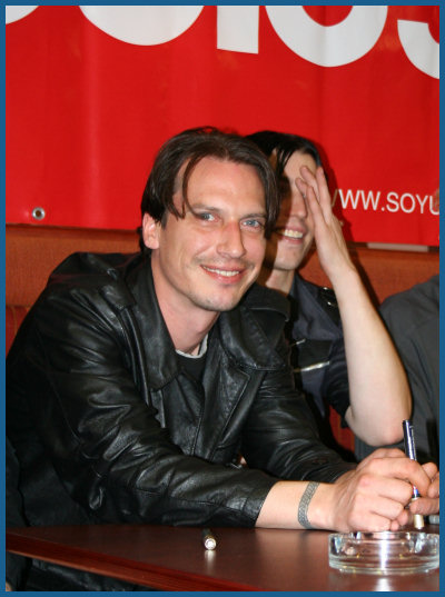 Front Line Assembly - Autograph Session in Moscow (30.08.06, «Soyuz» music store)