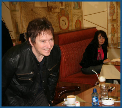 Alan Wilder / Recoil - Autograph session in Moscow (01.12.07, «Soyuz»)