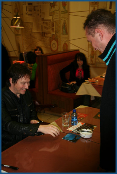 Alan Wilder / Recoil - Autograph session in Moscow (01.12.07, «Soyuz»)