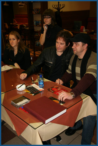 Alan Wilder / Recoil - Autograph session in Moscow (01.12.07, «Soyuz»)