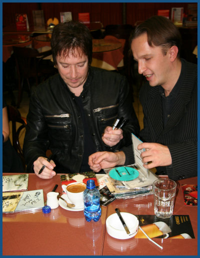 Alan Wilder / Recoil - Autograph session in Moscow (01.12.07, «Soyuz»)