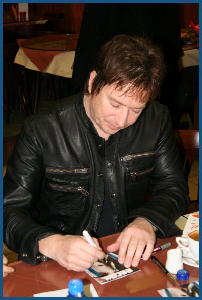 Alan Wilder / Recoil - Autograph session in Moscow (01.12.07, «Soyuz»)