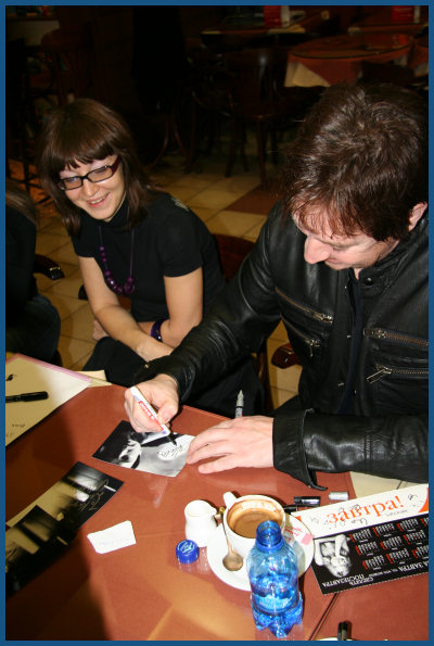 Alan Wilder / Recoil - Autograph session in Moscow (01.12.07, «Soyuz»)