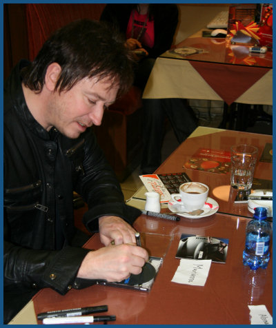 Alan Wilder / Recoil - Autograph session in Moscow (01.12.07, «Soyuz»)