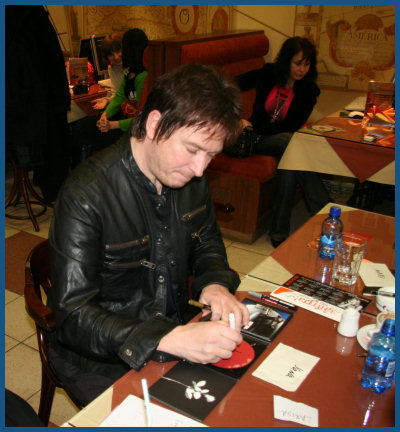 Alan Wilder / Recoil - Autograph session in Moscow (01.12.07, «Soyuz»)