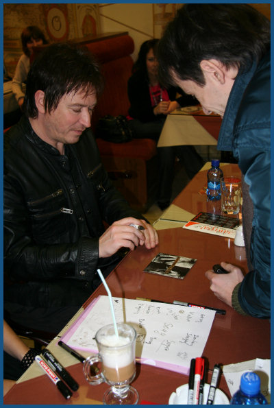 Alan Wilder / Recoil - Autograph session in Moscow (01.12.07, «Soyuz»)