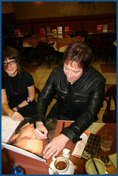 Alan Wilder / Recoil - Autograph session in Moscow (01.12.07, «Soyuz»)