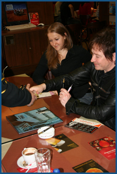 Alan Wilder / Recoil - Autograph session in Moscow (01.12.07, «Soyuz»)