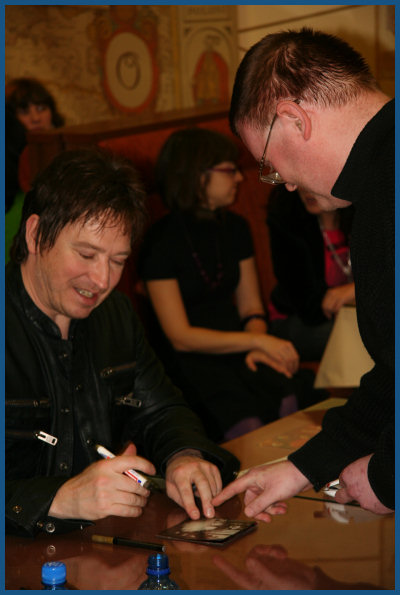 Alan Wilder / Recoil - Autograph session in Moscow (01.12.07, «Soyuz»)