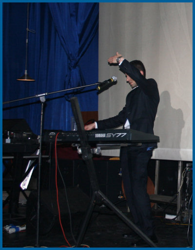 And One - Soundcheck in Moscow (08.10.06, «Gorod» club)