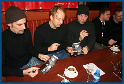 Camouflage - Autograph-session in Moscow (10.12.06, «SOYUZ na Strastnom»)