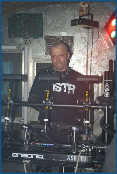 Destroid -   Daniel Myer Weekend (27.01.06,  «»)