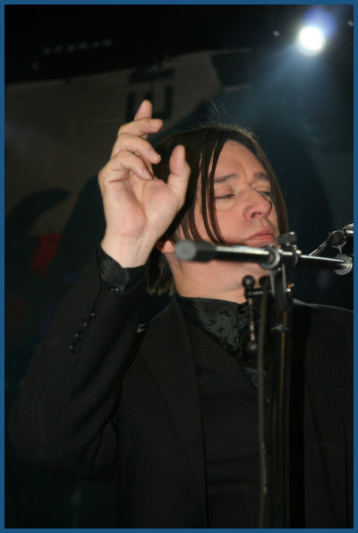 Einstürzende Neubauten