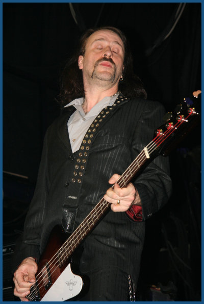 Einstürzende Neubauten