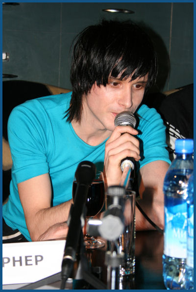 I Am X - Press-conference in Moscow (24.03.06, «16 tons»)