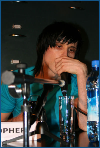 I Am X - Press-conference in Moscow (24.03.06, «16 tons»)