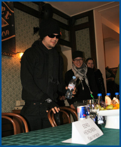 The Rasmus - Пресс-конференция в Москве (03.02.06, бар «Bobby Dazzler»)