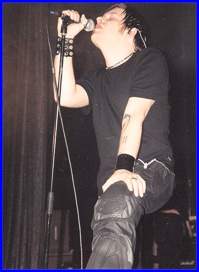 Apoptygma Berzerk - Live at Synthetic Snow Festival (Moscow 06.12.03)