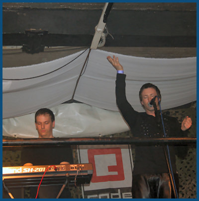 Iris at IV Moscow Synthetic Snow Festival Pre-Party (01.12.06, «Black & White» club)