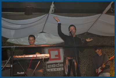 Iris at IV Moscow Synthetic Snow Festival Pre-Party (01.12.06, «Black & White» club)