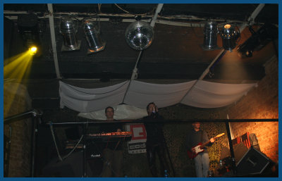 Iris at IV Moscow Synthetic Snow Festival Pre-Party (01.12.06, «Black & White» club)