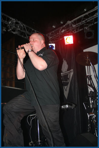 VNV Nation -    (02.04.06,  «»)