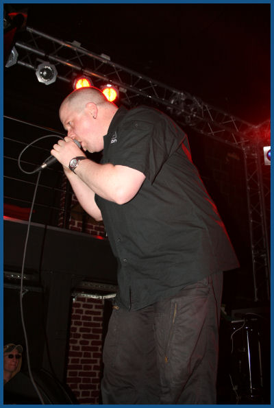 VNV Nation -    (02.04.06,  «»)