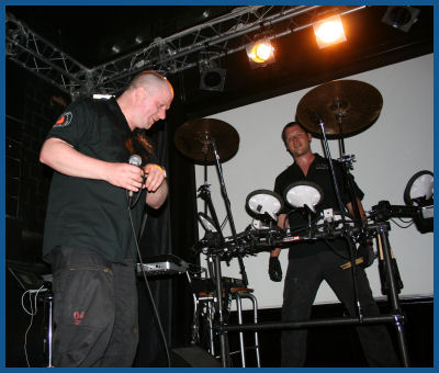 VNV Nation -    (02.04.06,  «»)