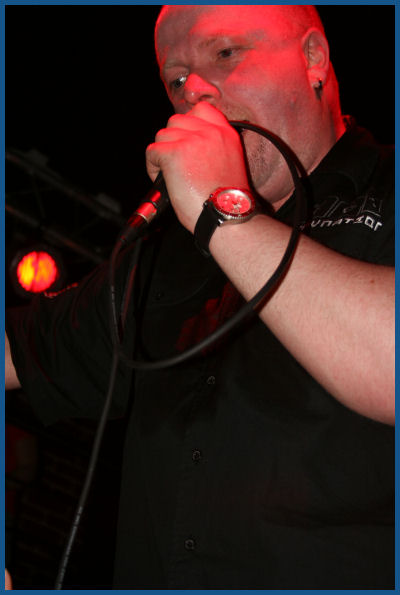 VNV Nation -    (02.04.06,  «»)