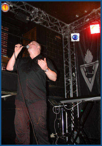 VNV Nation -    (02.04.06,  «»)