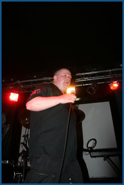 VNV Nation -    (02.04.06,  «»)