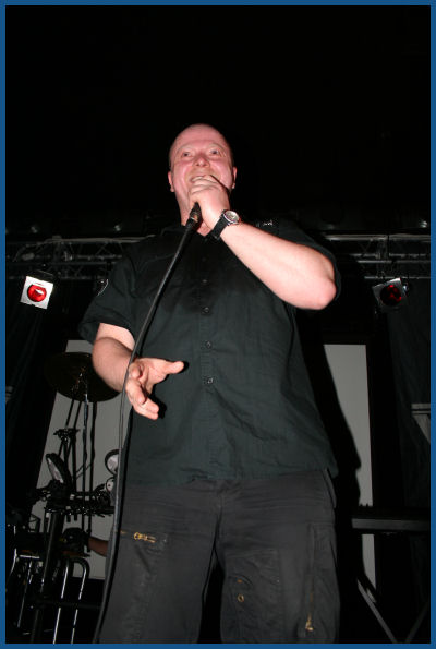 VNV Nation -    (02.04.06,  «»)