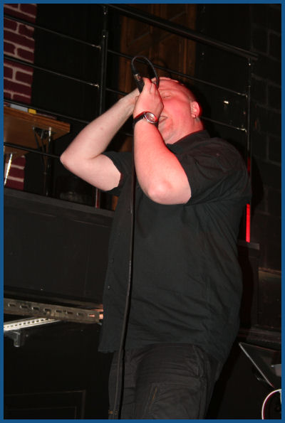 VNV Nation -    (02.04.06,  «»)