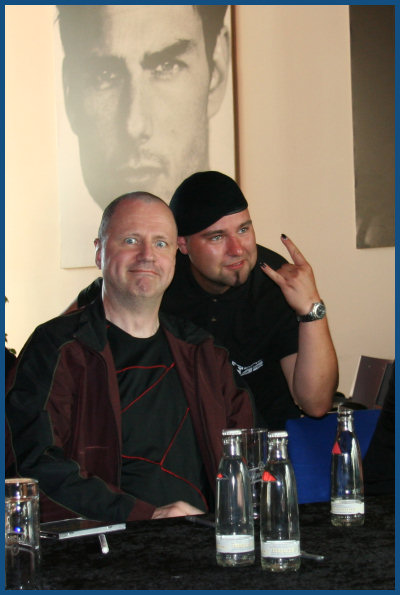 32 Crash - -  Wave Gotik Treffen 2008 (09.05.08, Cinestar)