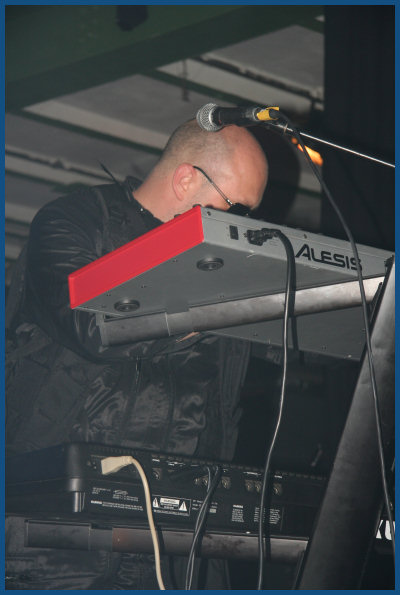 32 Crash -   Wave Gotik Treffen 2008 (09.05.08, Werk II hall A)