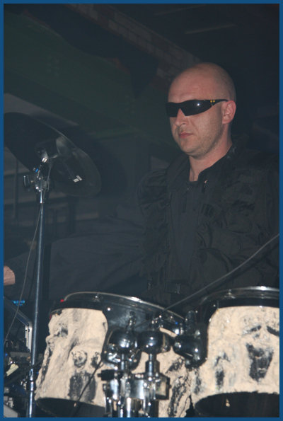 32 Crash -   Wave Gotik Treffen 2008 (09.05.08, Werk II hall A)