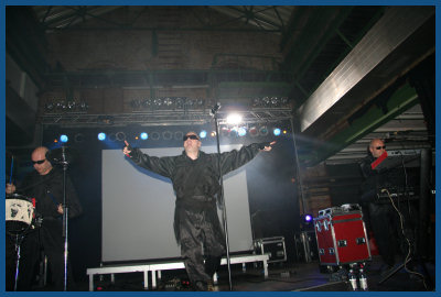 32 Crash -   Wave Gotik Treffen 2008 (09.05.08, Werk II hall A)