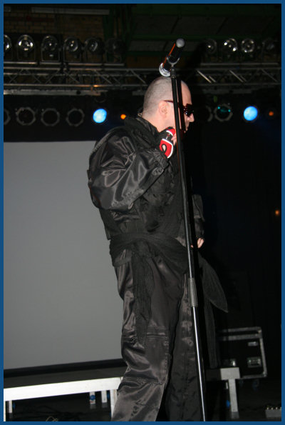 32 Crash -   Wave Gotik Treffen 2008 (09.05.08, Werk II hall A)