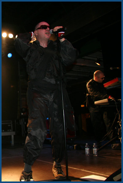 32 Crash -   Wave Gotik Treffen 2008 (09.05.08, Werk II hall A)