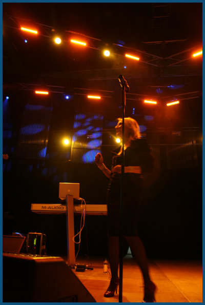 OneTwo -   Wave Gotik Treffen 2008 (11.05.08, Kohlrabizirkus)