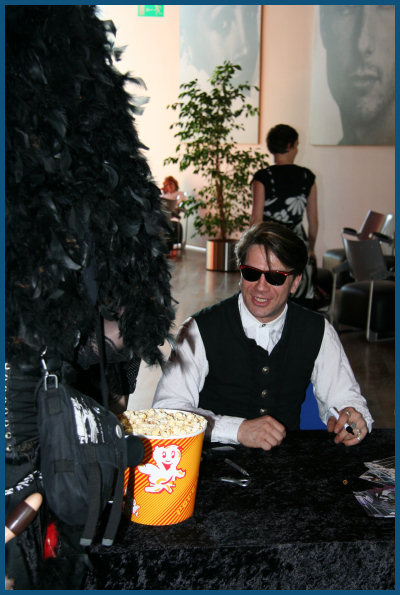 Welle:Erdball - Autograph session at Wave Gotik Treffen 2008 (11.05.08, Cinestar)