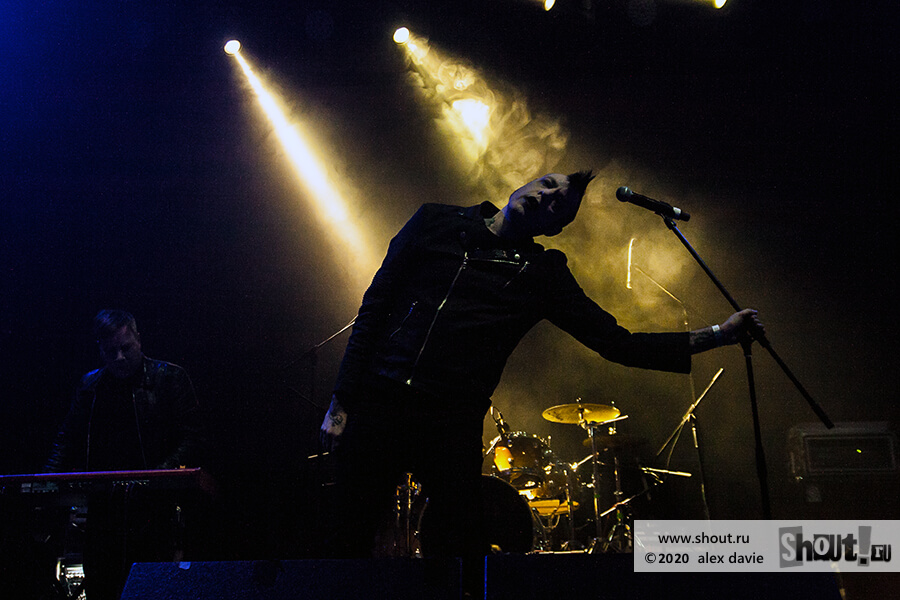 Photoreport: Henric de la Cour - Live at «Teatr» Club (Moscow, Russia 08.02.2020)