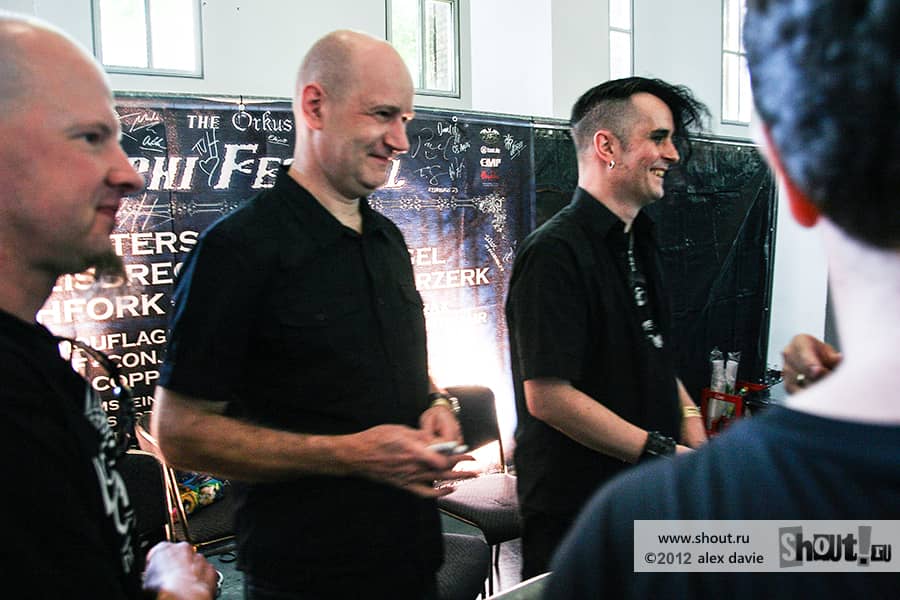 Project Pitchfork - Autograph-session at VIII Amphi Festival 2012 (22.07.2012, Tanzbrunnen Köln, Cologne, Germany)