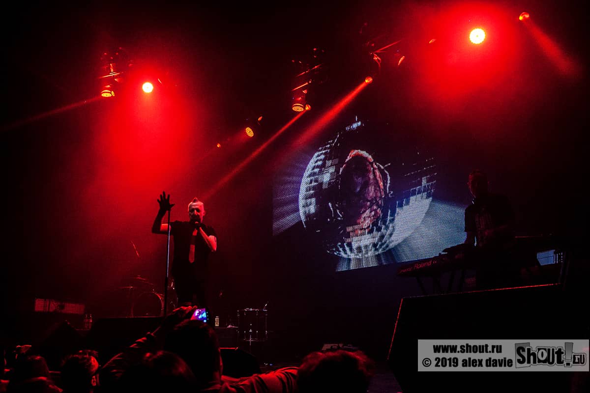 Фоторепортаж: Suicide Commando - Концерт на XVII Moscow Synthetic Snow Festival 2019 (07.12.2019, Клуб «Театръ», Москва, Россия)