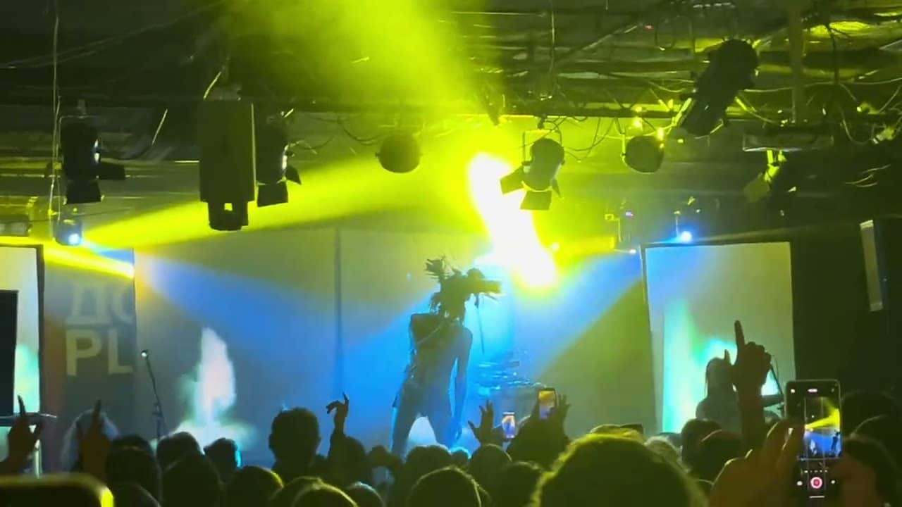 IAMX - «Happiness» (концертное видео 21.03.2026 Dorćol Platz, Белград, Сербия)