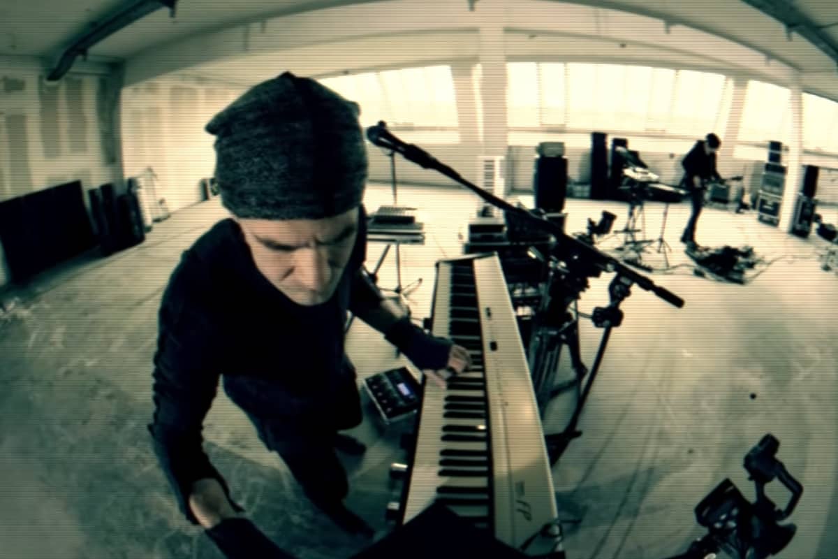 Diorama - «Million Dollar Smile» (Официальное Видео)