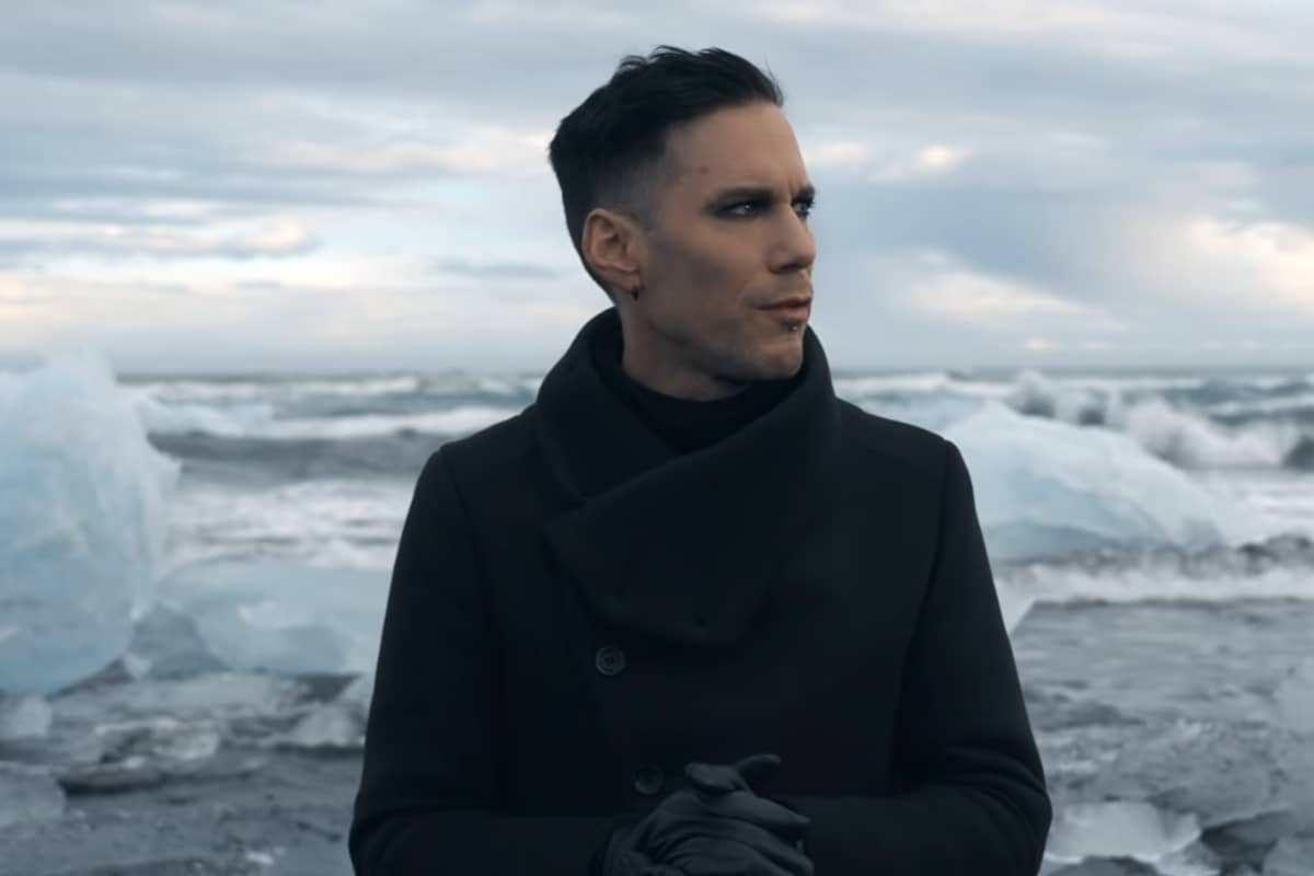 In Strict Confidence - «Blasphemous Rumours» (Официальное Видео)