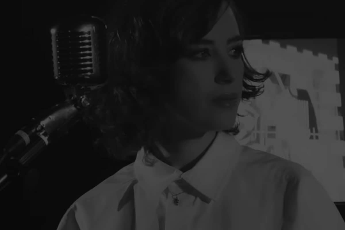 Ladytron - «A Death in London» (Официальное Видео)