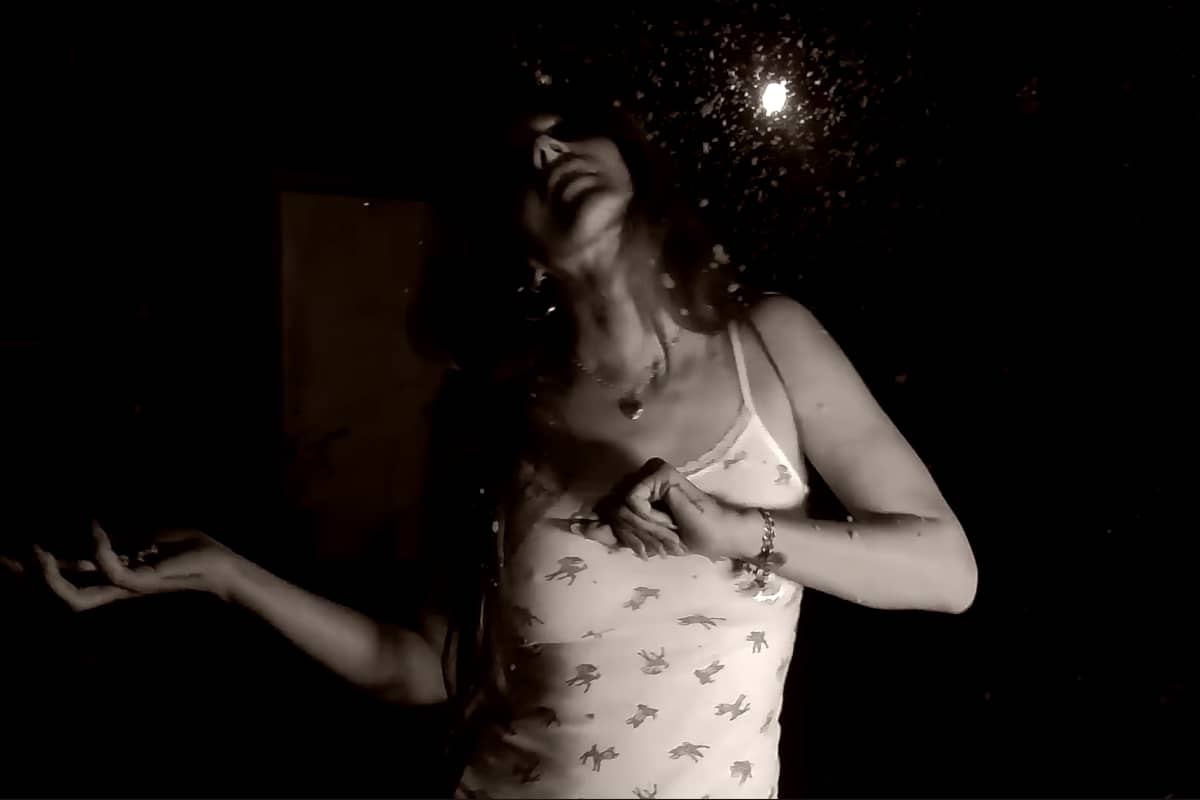 Lana Del Rey - «White Feather Hawk Tail Deer Hunter» (Официальное Видео)